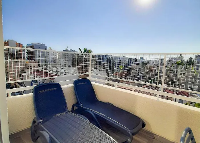 아파트 Sea Breeze Central, 2bed 레메소스