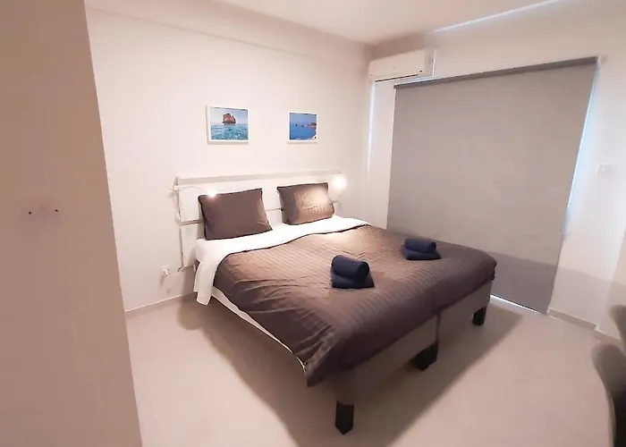 Sea Breeze Central, 2bed 아파트