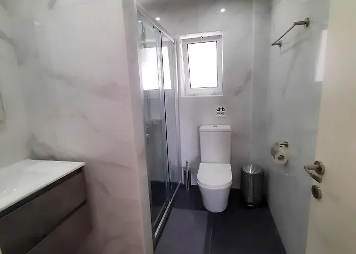 Sea Breeze Central, 2bed 레메소스