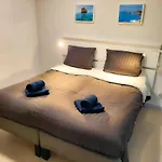 Sea Breeze Central, 2bed Appartement