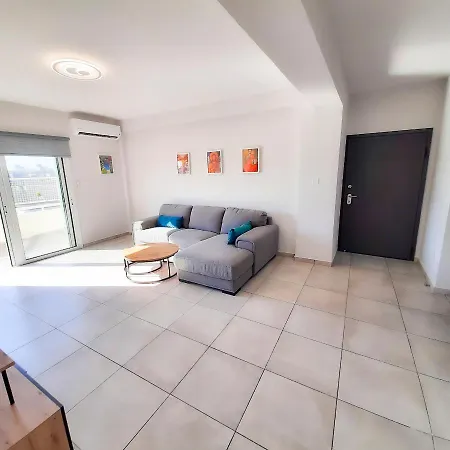 Sea Breeze Central, 2bed