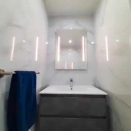 Sea Breeze Central, 2bed Limassol