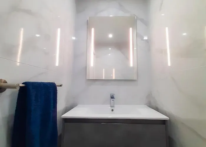 Sea Breeze Central, 2bed Limassol